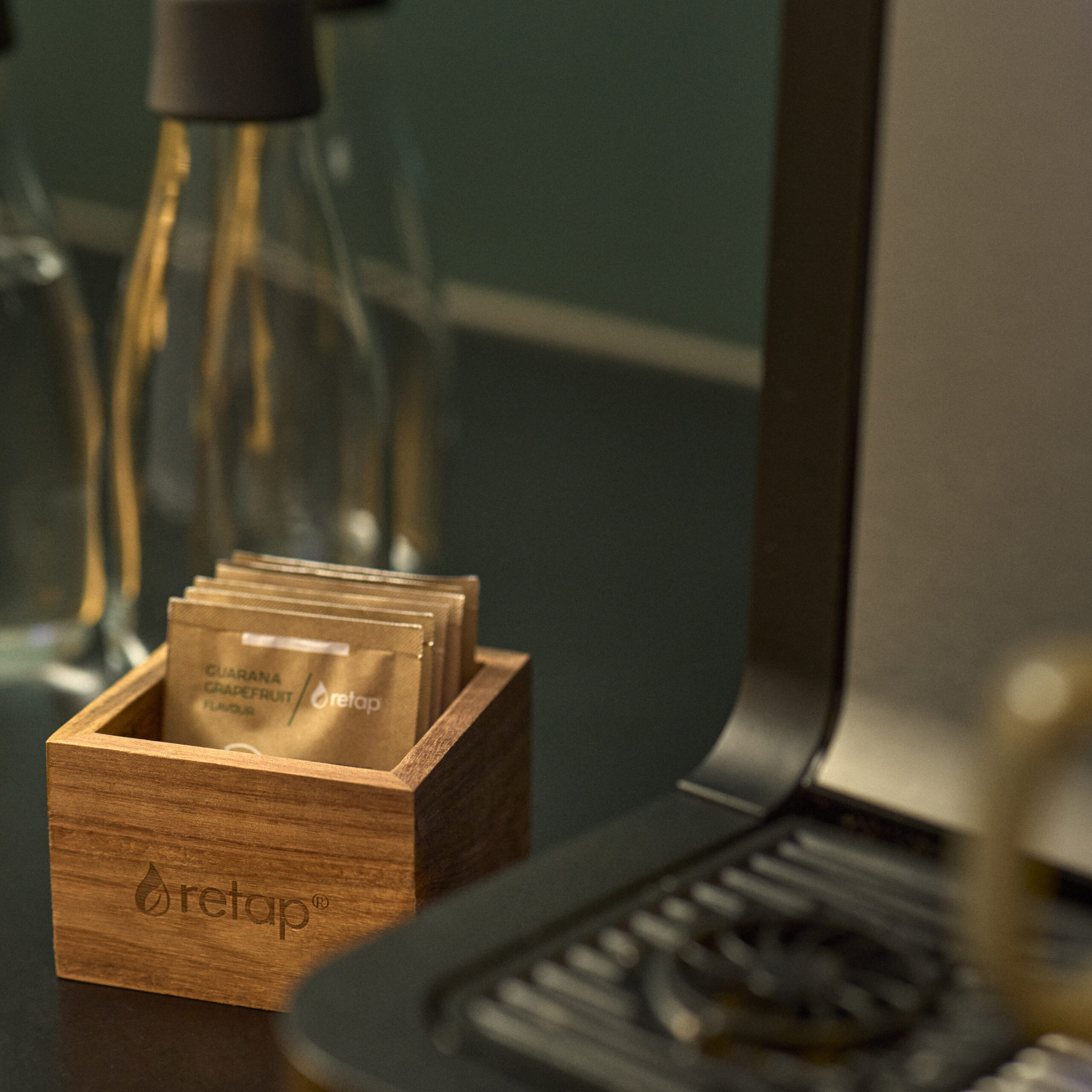 Retap Flavour<br> Wooden Box Small - Image 4
